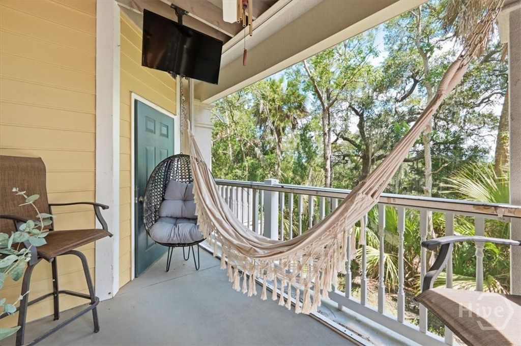 Image 20 of property listing at 2317 Whitemarsh Way, Savannah, GA 31410