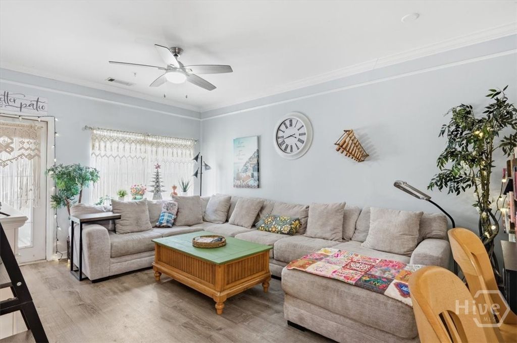 Image 4 of property listing at 2317 Whitemarsh Way, Savannah, GA 31410