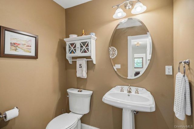 47 Lubber Street, Stony Brook, NY 11790