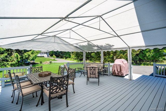 47 Lubber Street, Stony Brook, NY 11790