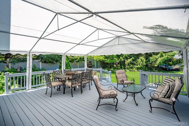 47 Lubber Street, Stony Brook, NY 11790