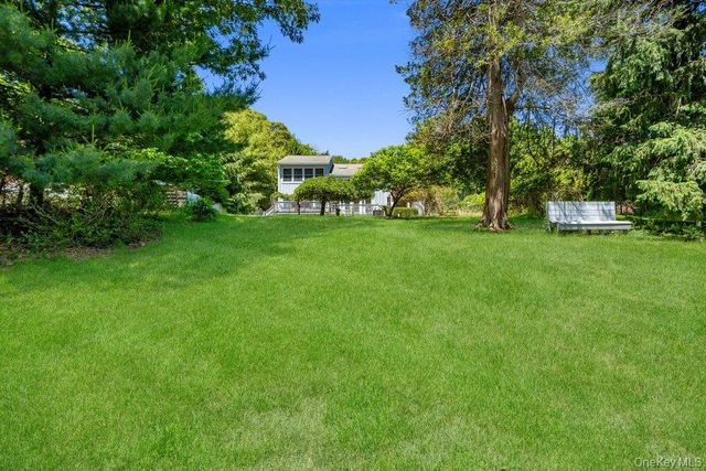 47 Lubber Street, Stony Brook, NY 11790