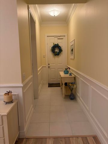 27 Harbour Isle Drive W 105, Fort Pierce, FL 34949