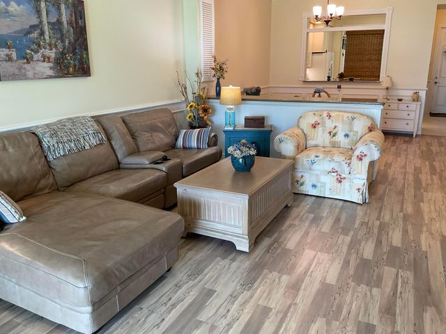 27 Harbour Isle Drive W 105, Fort Pierce, FL 34949