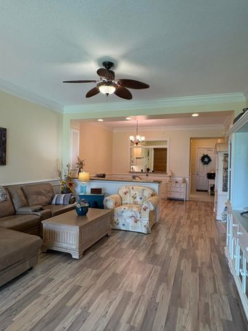 27 Harbour Isle Drive W 105, Fort Pierce, FL 34949