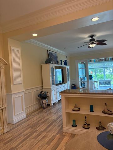 27 Harbour Isle Drive W 105, Fort Pierce, FL 34949