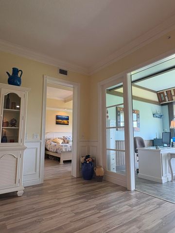 27 Harbour Isle Drive W 105, Fort Pierce, FL 34949