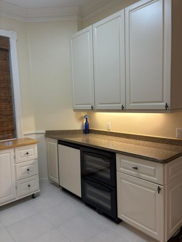 27 Harbour Isle Drive W 105, Fort Pierce, FL 34949