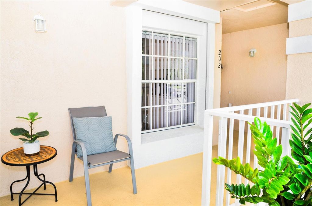 Image 3 of property listing at 13852 TIMBERBROOKE DRIVE 202, Orlando, FL 32824