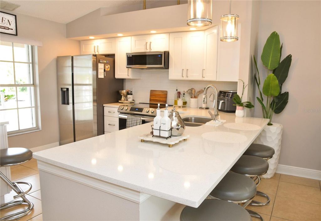 Image 6 of property listing at 13852 TIMBERBROOKE DRIVE 202, Orlando, FL 32824