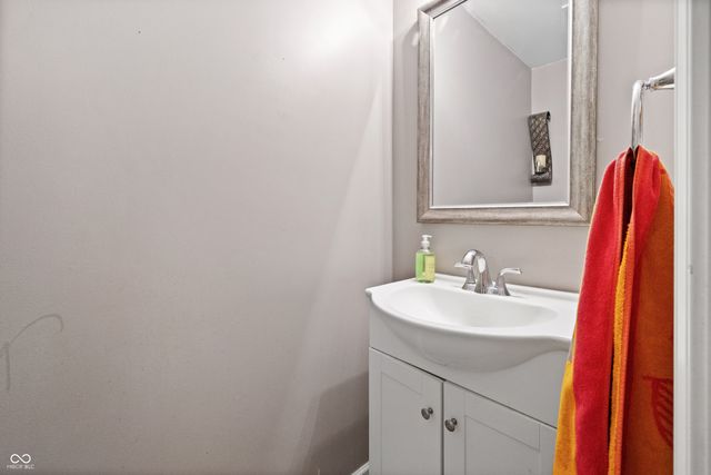 15108 Royal Grove Drive, Noblesville, IN 46060