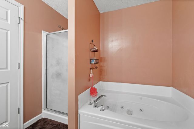 15108 Royal Grove Drive, Noblesville, IN 46060