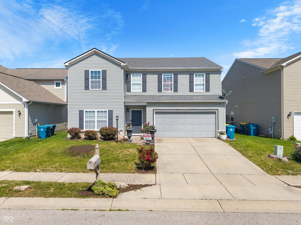 15108 Royal Grove Drive, Noblesville, IN 46060