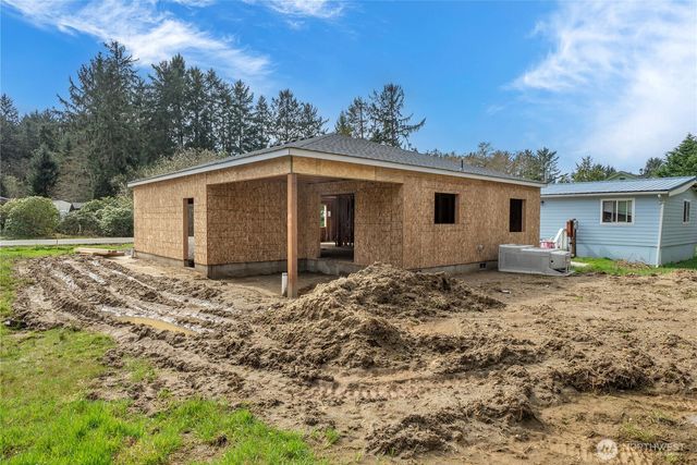 522 W Newell Street, Westport, WA 98595