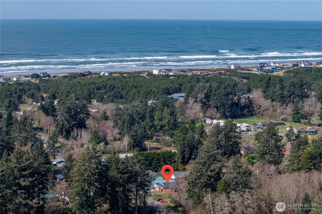 522 W Newell Street, Westport, WA 98595