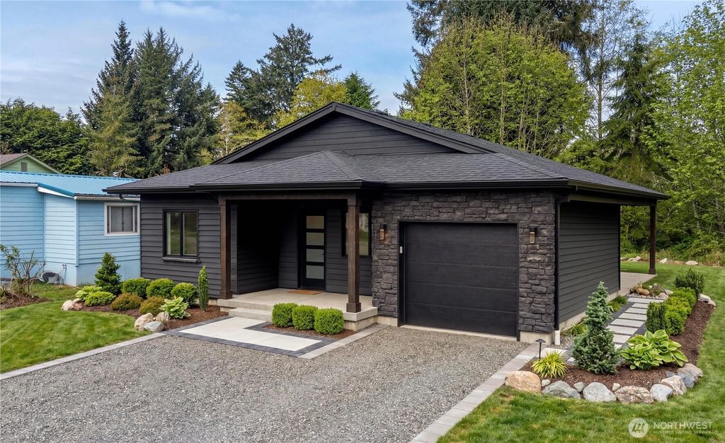 522 W Newell Street, Westport, WA 98595