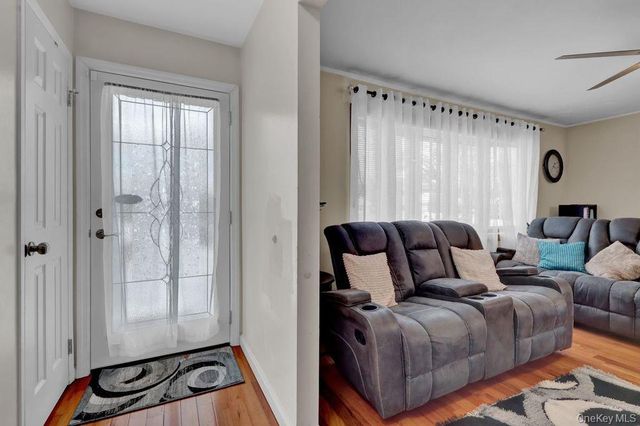 1066 America Avenue, West Babylon, NY 11704