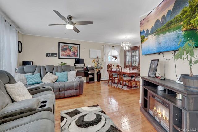 1066 America Avenue, West Babylon, NY 11704