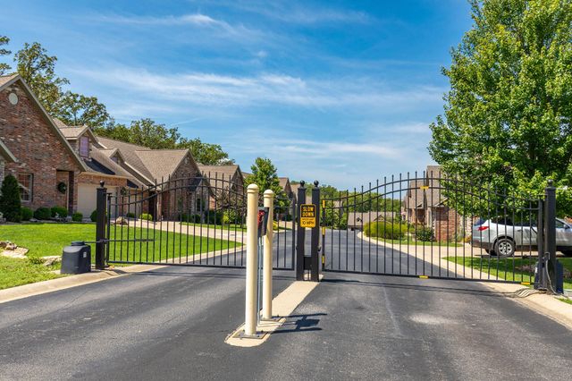 361 Stillwood Drive, Branson, MO 65616