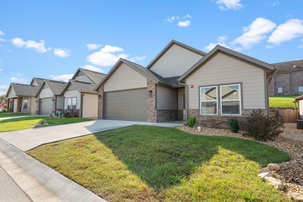 361 Stillwood Drive, Branson, MO 65616