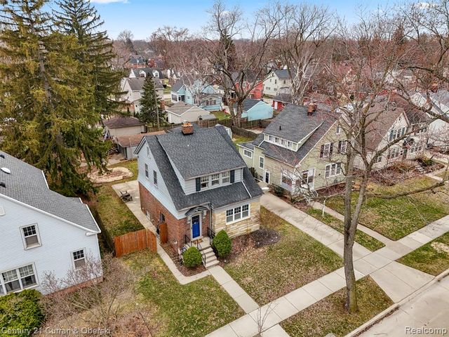 22043 Edison Street, Dearborn, MI 48124