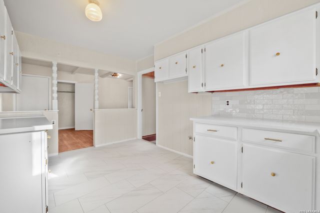 428 Koehler, San Antonio, TX 78223