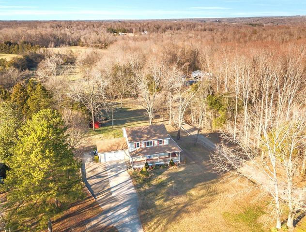 739 Salem Ridge Rd, Clarksville, TN 37040