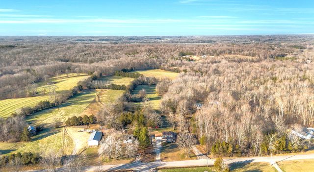 739 Salem Ridge Rd, Clarksville, TN 37040