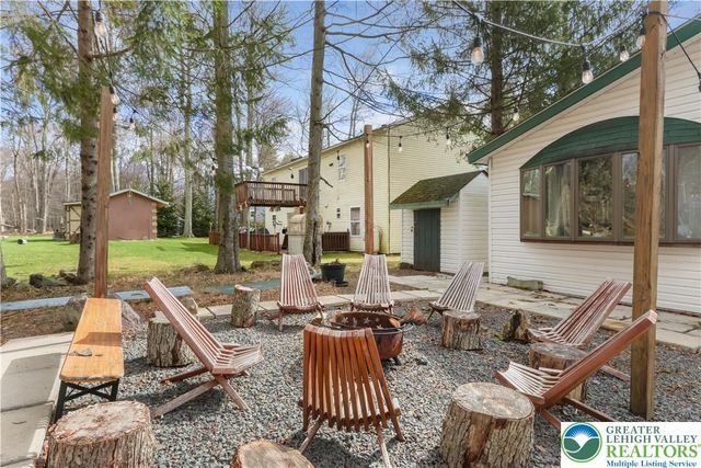 939 Country Place Drive, Coolbaugh Twp, PA 18466