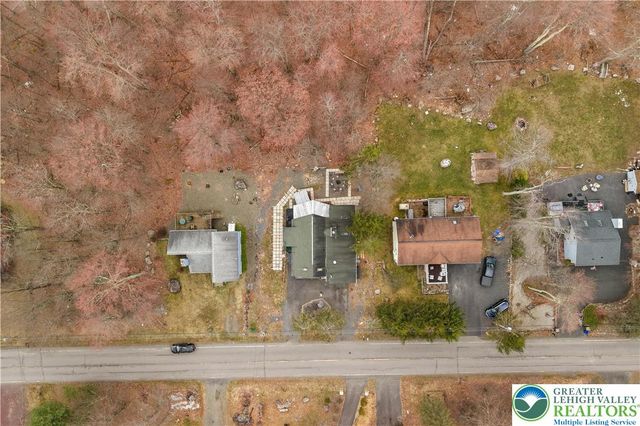 939 Country Place Drive, Coolbaugh Twp, PA 18466