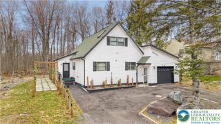 939 Country Place Drive, Coolbaugh Twp, PA 18466