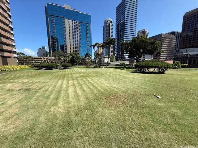 1255 Nuuanu Avenue E3013, Honolulu, HI 96813