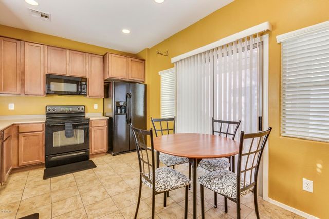 22026 N 103RD Lane 358, Peoria, AZ 85383