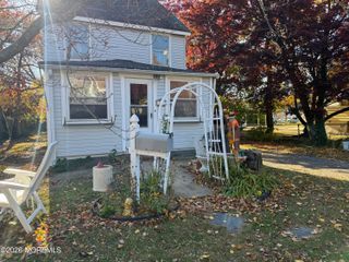 111 Wesley Avenue, Atlantic Highlands, NJ 07716