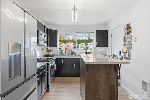 208 Pike St NE, Auburn, WA 98002