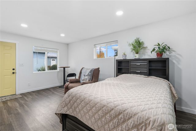 208 Pike St NE, Auburn, WA 98002