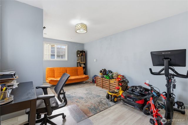 208 Pike St NE, Auburn, WA 98002