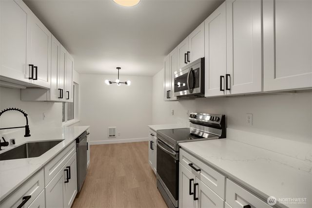 7501 Ruby Drive SW #I206, Lakewood, WA 98498