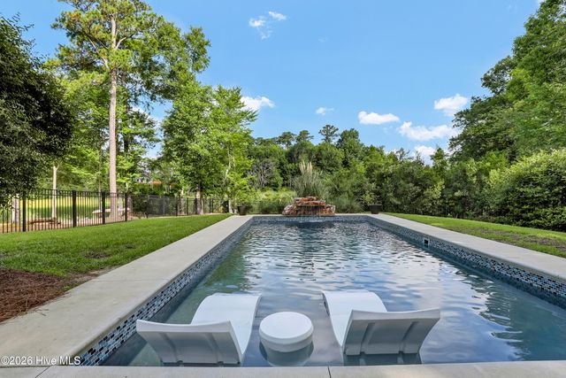 104 Mill Dam Road, Hampstead, NC 28443