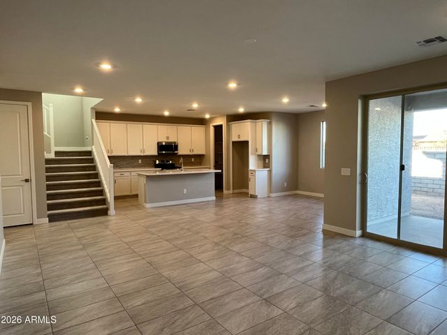 8924 E COVINA Street, Mesa, AZ 85207