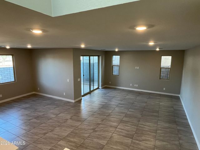 8924 E COVINA Street, Mesa, AZ 85207