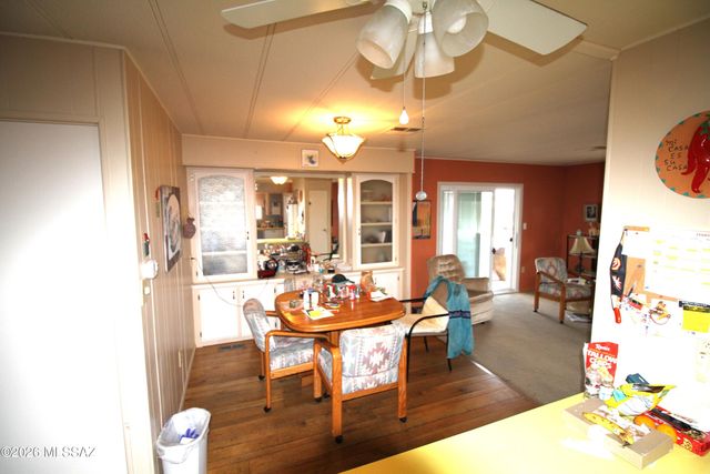 182 W Palma Drive, Green Valley, AZ 85614