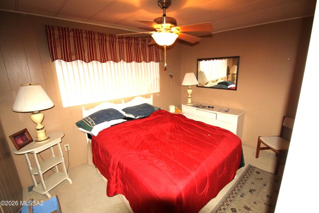 182 W Palma Drive, Green Valley, AZ 85614