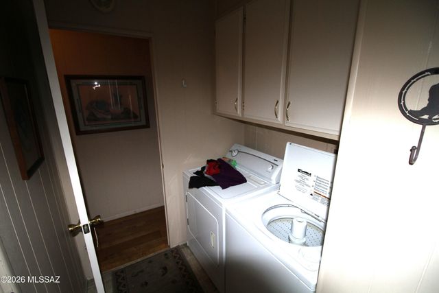 182 W Palma Drive, Green Valley, AZ 85614