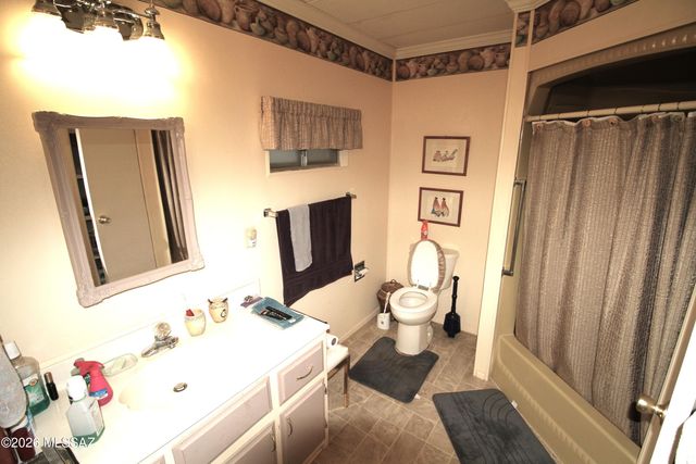 182 W Palma Drive, Green Valley, AZ 85614