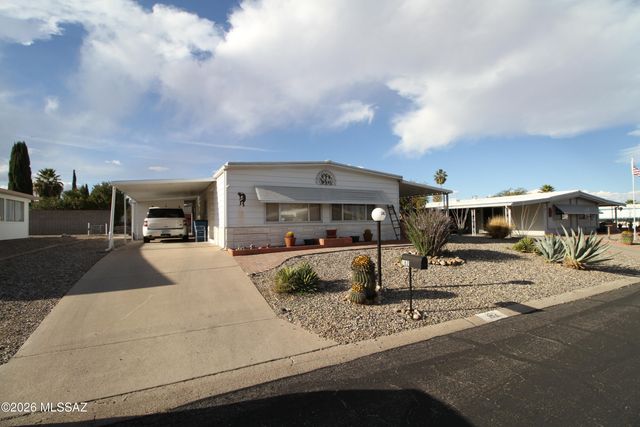 182 W Palma Drive, Green Valley, AZ 85614