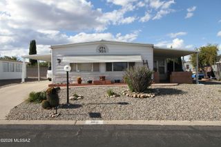182 W Palma Drive, Green Valley, AZ 85614