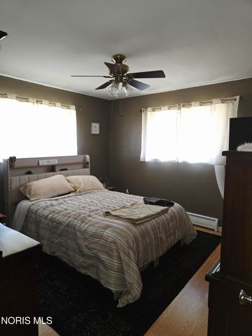 1615 N Thyre Drive, Genoa, OH 43430