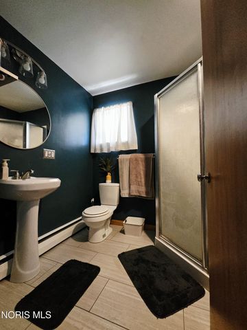 1615 N Thyre Drive, Genoa, OH 43430