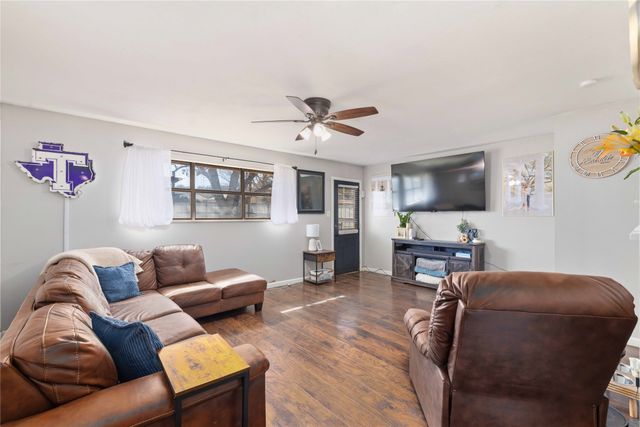 4414 Mimosa Drive, Brownwood, TX 76801